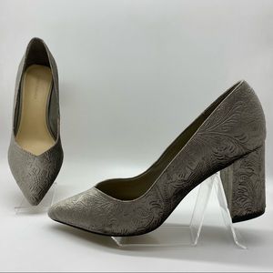 Marc Fisher Women’s Caitlin Grey Floral Velvet Block Pump Heel Size 9M